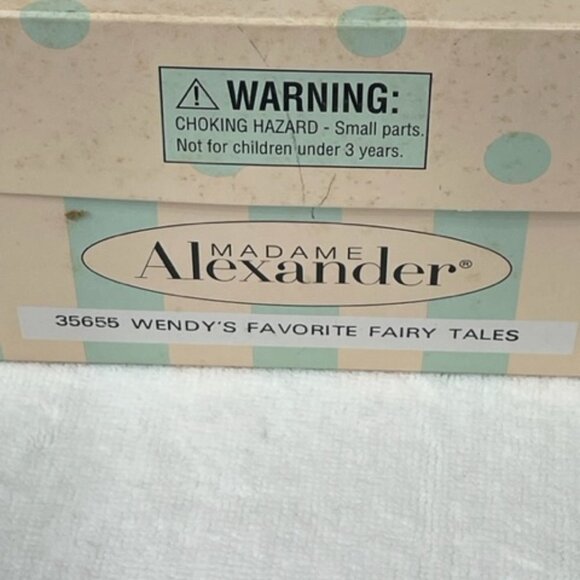 Rare Madame Alexander restrung 8" Wendy's Favorite Fairy Tales NIB/MIB. - Picture 7 of 7